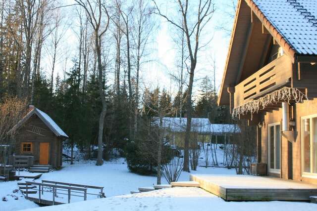 Дома для отпуска Деревянный дом с сауной и камином у леса, озера и СПА Отепя-37